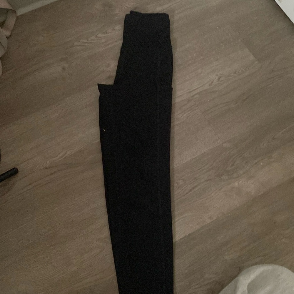 American Eagle black leggings with pocket size small